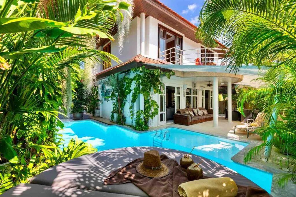 3 Bedroom Pool Villa - Kids Paradise In A Beachside Resort Choeng Mon Kültér fotó